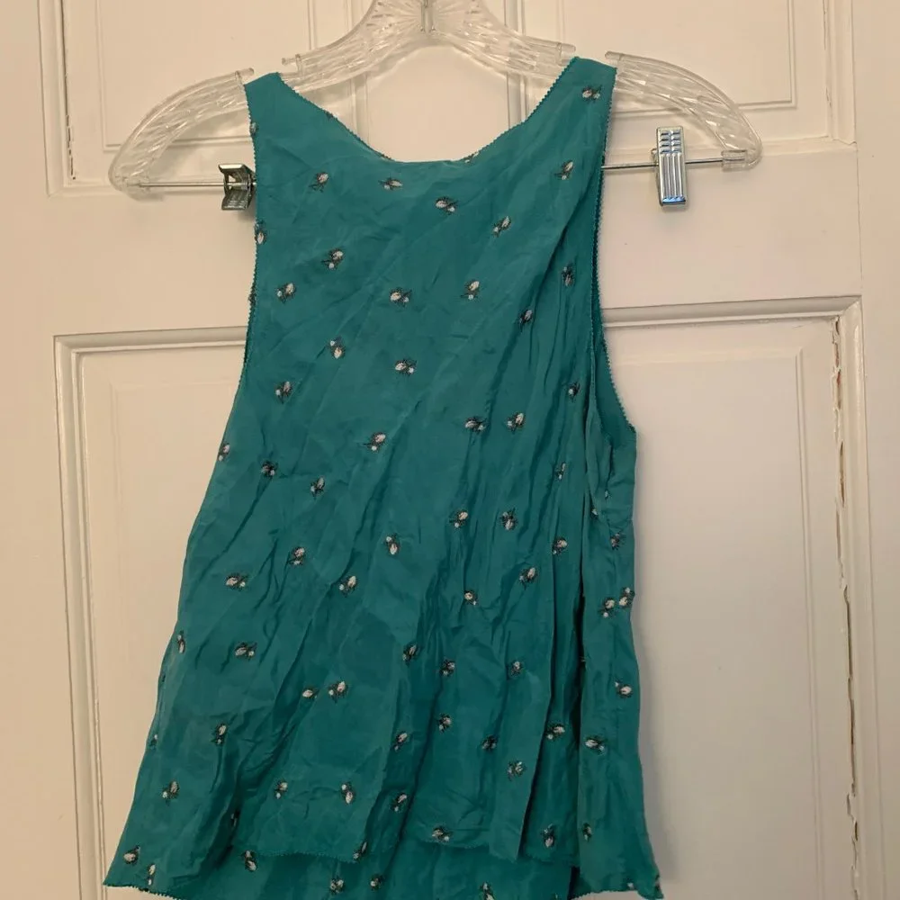 Floral Tank Top - Picture 3 of 3